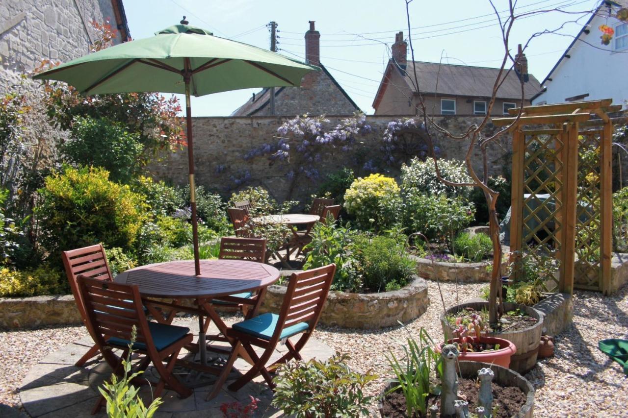 The Old Bakehouse Bed and Breakfast Colyton Exterior foto